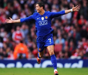 kaiyun中国-冰火两重天！莱比锡五连胜强势领跑，贝林厄姆帅位风雨飘摇，冰火两重天，莱比锡强势领跑，贝林厄姆帅位告急