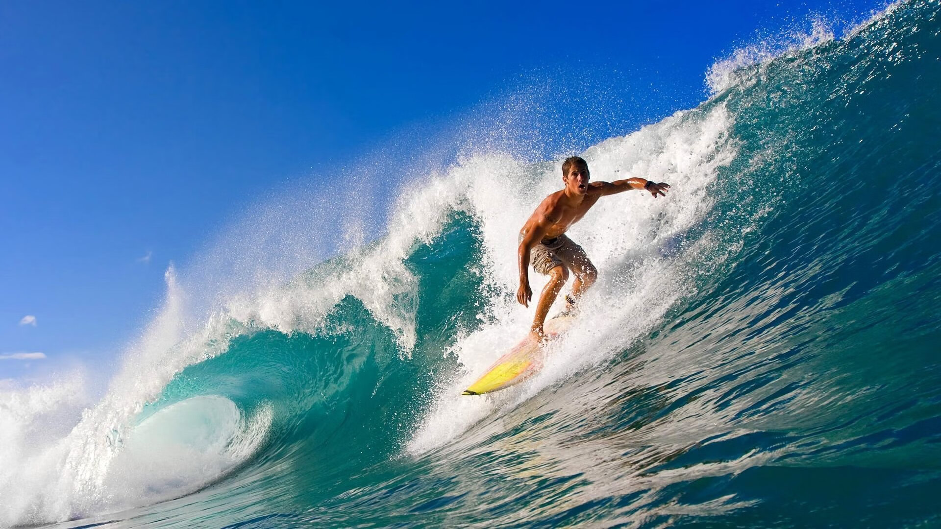 浓眉哥回归引爆赛场，逆转首秀令中国队观众沸腾，浓眉哥回归上演逆转首秀——引爆赛场令中国观众沸腾